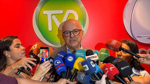 Pivetta Detona Wellington Como 'Candidato Melancia' e Acusa Oposição de Formar Consórcio da Mentira com o PT