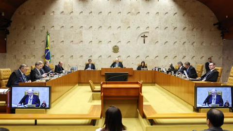 Disputa Entre Lula e Flávio Bolsonaro Escancara Guerra Pelo Futuro do Poder no STF