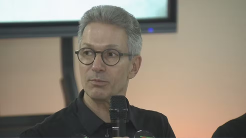Zema Declara Apoio a Flávio Bolsonaro Contra o PT: 'Não Vou Ficar em Cima do Muro'