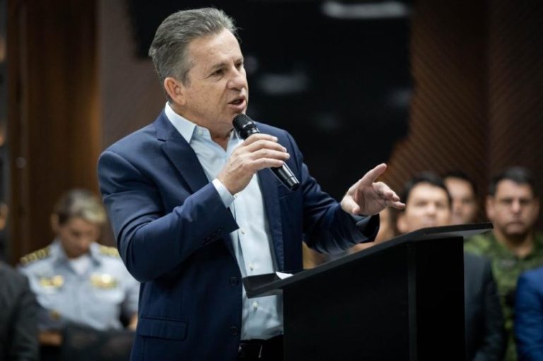 DEBATE POLÊMICO: Mauro Mendes Rejeita Câmeras em Fardas de Policiais