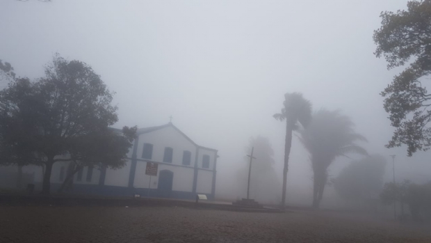 Chapada dos Guimarães Acorda com Forte Neblina e Temperatura de 15ºC