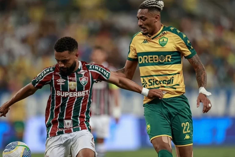 Cuiabá Joga Mal e Perde para o Fluminense na Arena Pantanal