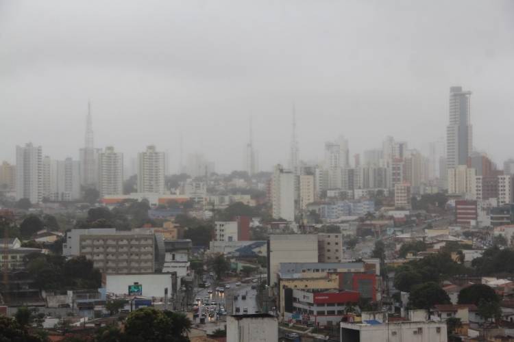 Frente Fria Muda o Tempo em Cuiabá: Temperaturas Podem Chegar a 19 Graus