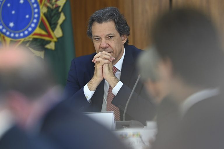 Haddad Anuncia Corte de R$ 25,9 Bi em Despesas e Reforça Compromisso com Arcabouço Fiscal