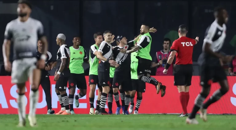 Vasco Vence Corinthians, Quebra Tabu de 14 Anos e Embala no Brasileirão