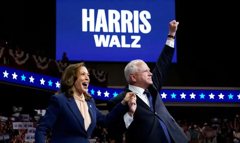 Kamala Harris Realiza Primeiro Comício ao Lado de Tim Walz, Seu Candidato a Vice-Presidente