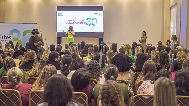 Juntas por Sinop: Mais de 300 Mulheres Apoiam Mirtes da Transterra em Evento Inspirador