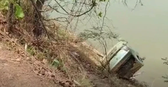 Carro Roubado há 7 Anos é Encontrado em Lago Seco em Cuiabá