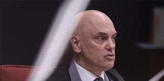 Conselheiro de Donald Trump envia recado enigmático a Alexandre de Moraes após prisão de Bolsonaro